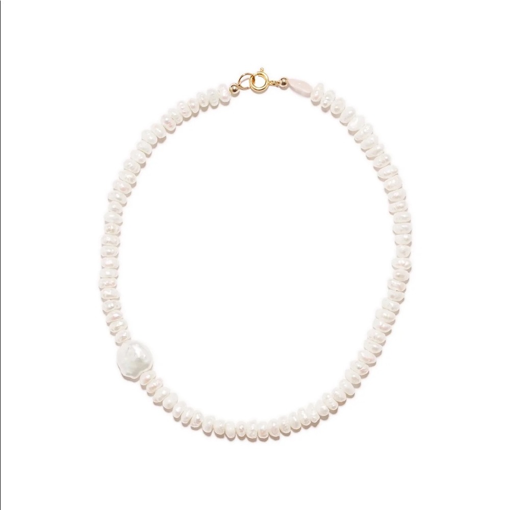 La Leaea Pearl “Diana” Necklace